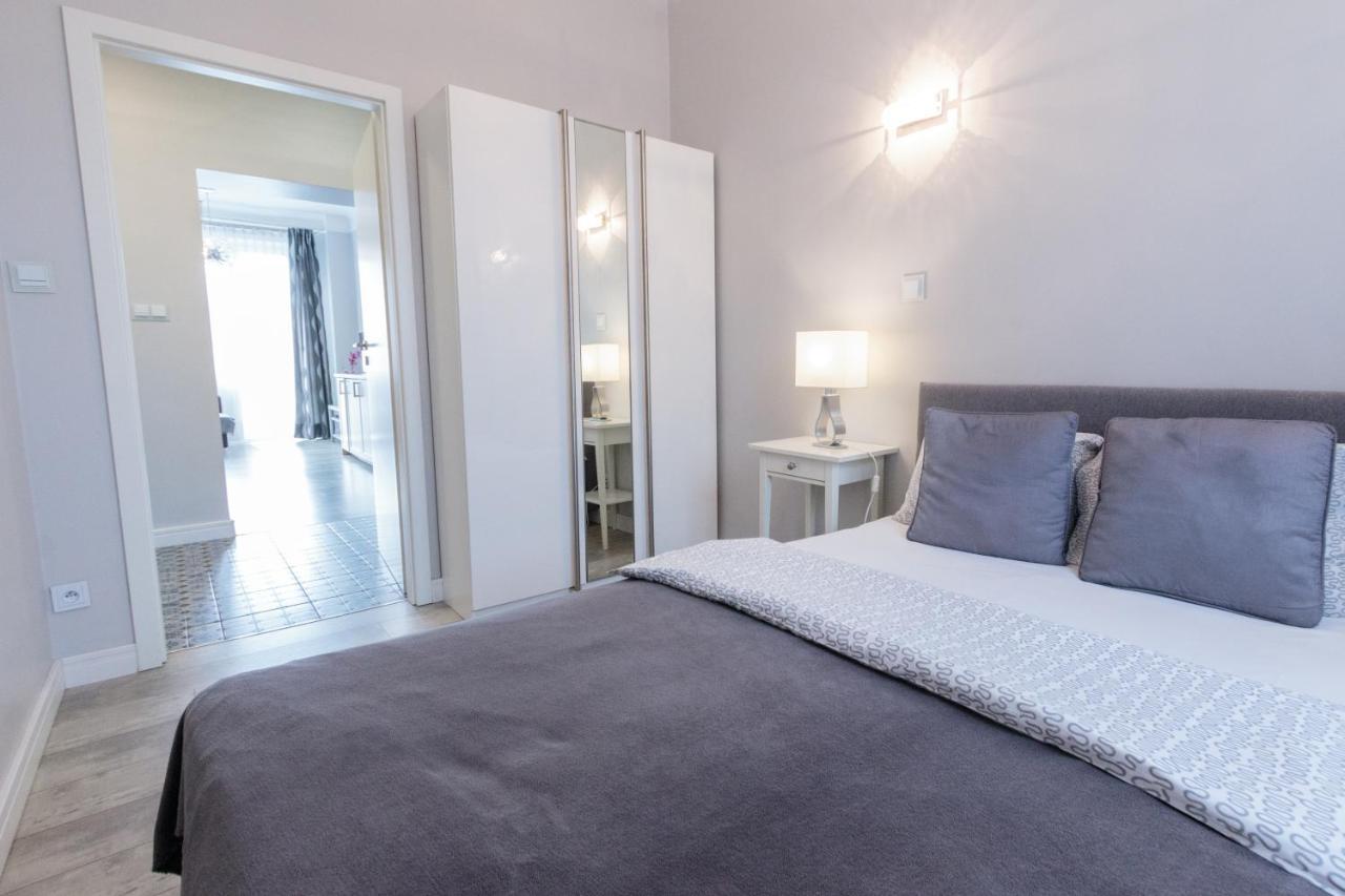 Rental Apartments Krochmalna وارسو المظهر الخارجي الصورة